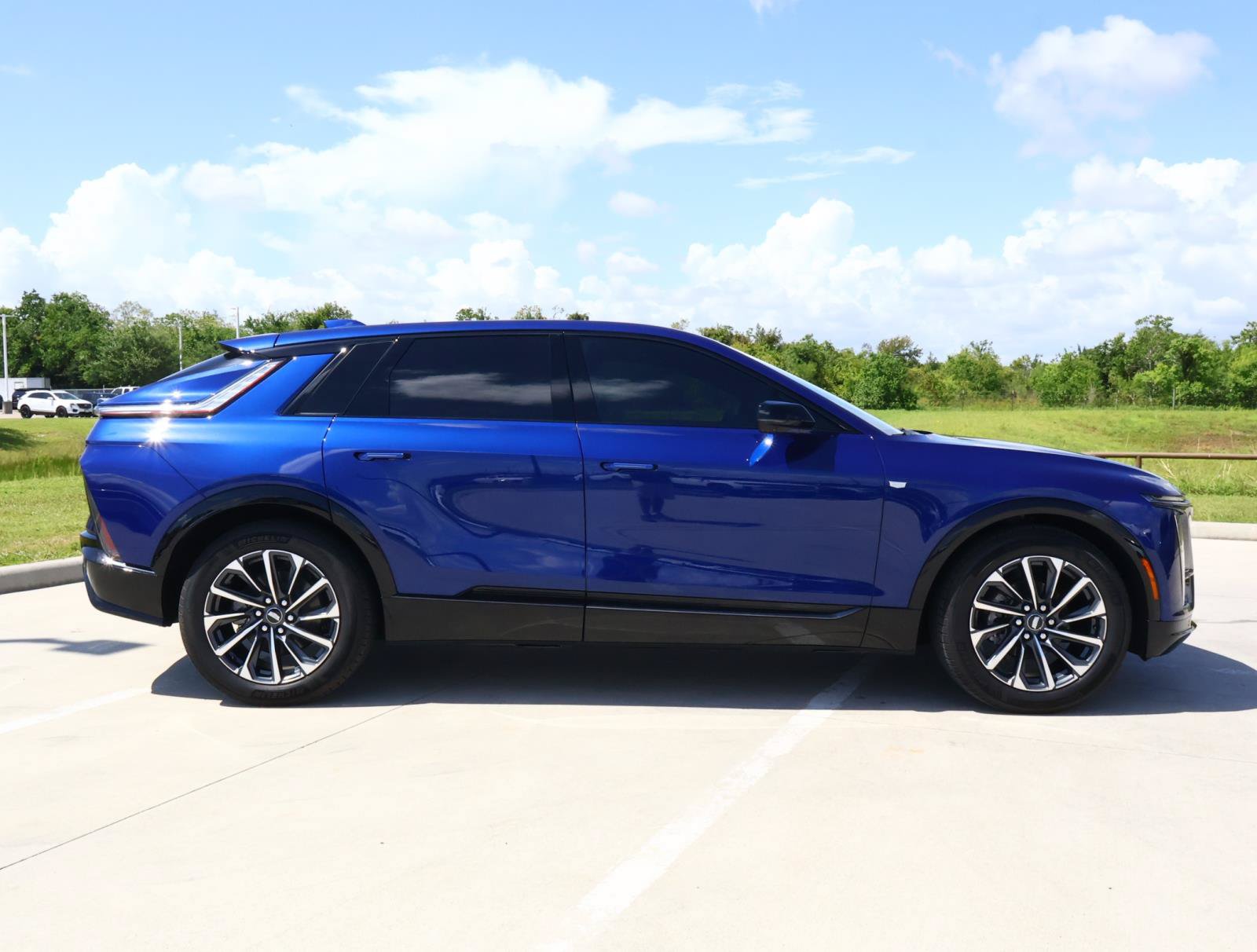 Used 2026 Cadillac Lyriq Premium Sport w/ LPO, Floor Liner Package RWD image 6
