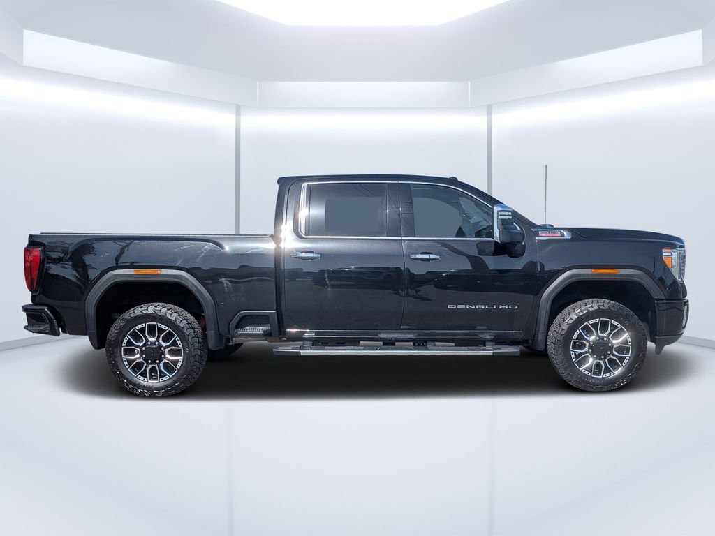 Used 2022 GMC Sierra 2500 Denali image 2