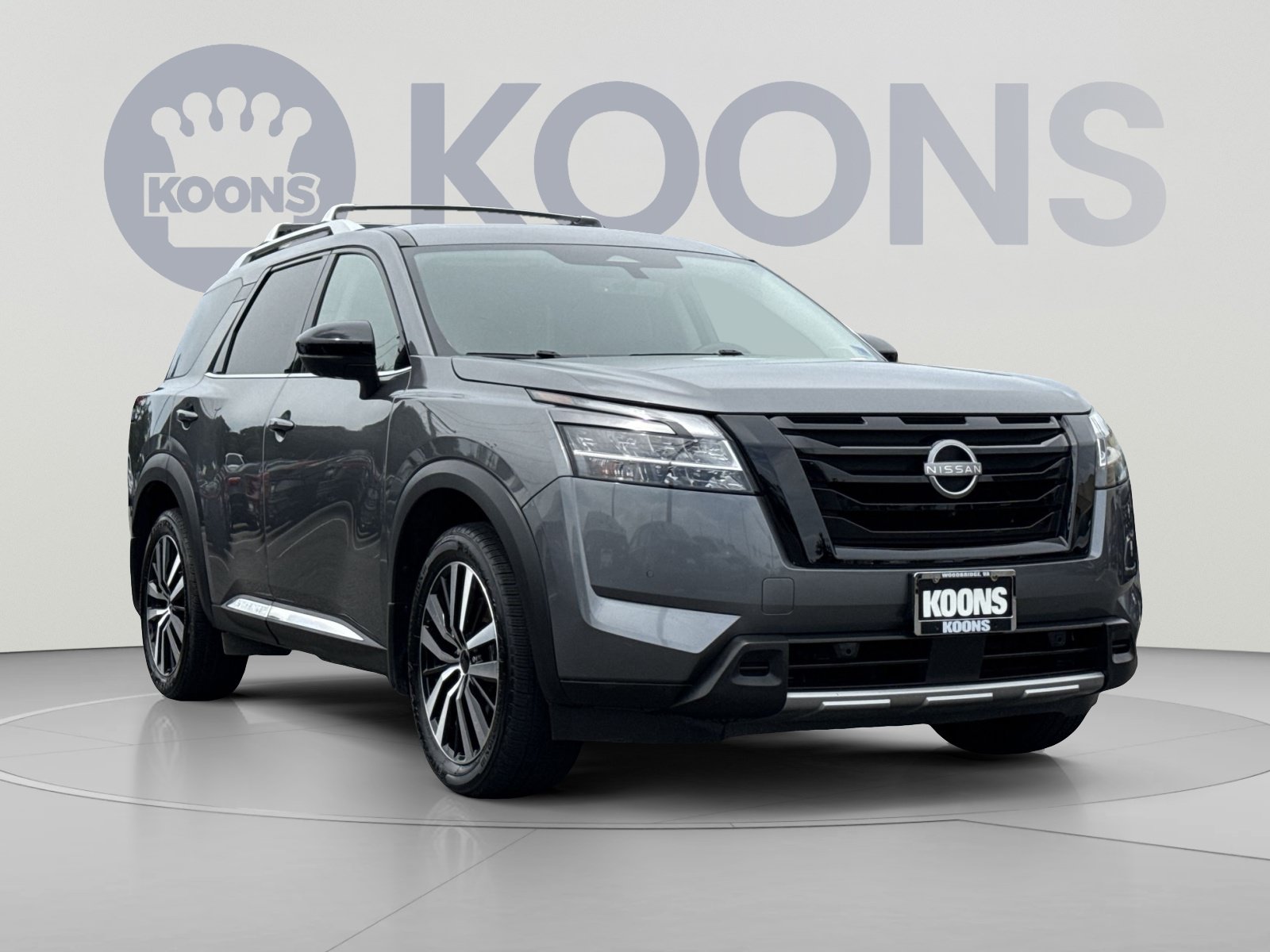 Used 2024 Nissan Pathfinder Platinum w/ Cargo Package AWD/4WD image 8