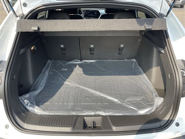 New 2025 Chevrolet Trax RS w/ Sunroof Package image 23