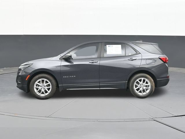 Used 2022 Chevrolet Equinox LS w/ Driver Confidence II Package FWD image 8