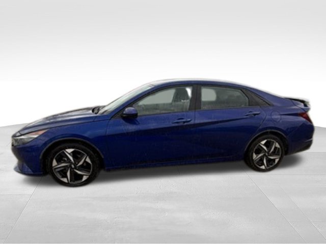 Used 2023 Hyundai Elantra SEL w/ Convenience Package FWD image 32