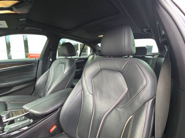Used 2019 BMW 530i RWD image 19