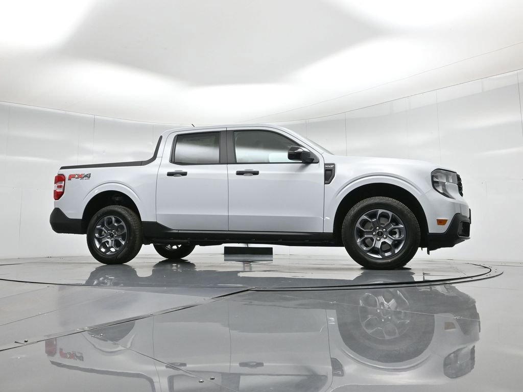 New 2025 Ford Maverick XLT w/ XLT Luxury Package image 3