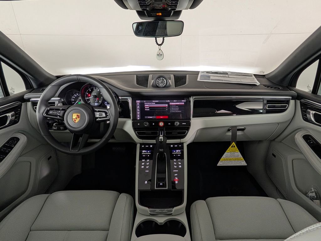 New 2026 Porsche Macan image 20