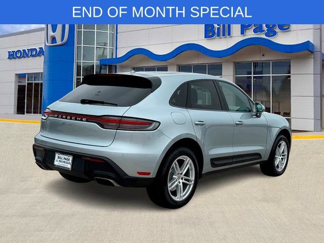 Used 2025 Porsche Macan image 7
