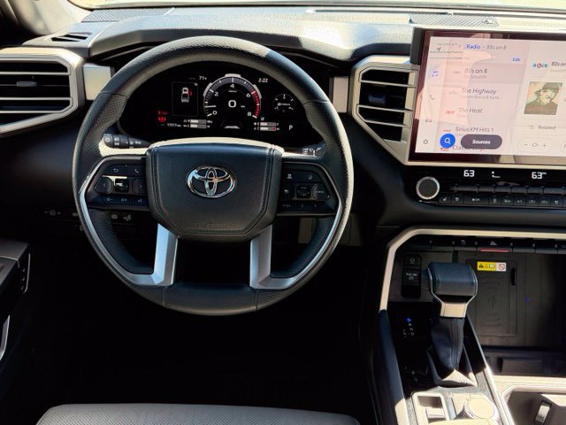 Used 2025 Toyota Tundra Limited AWD/4WD image 24