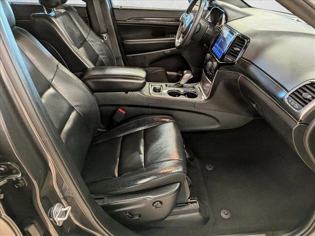 Used 2019 Jeep Grand Cherokee Limited AWD/4WD image 24