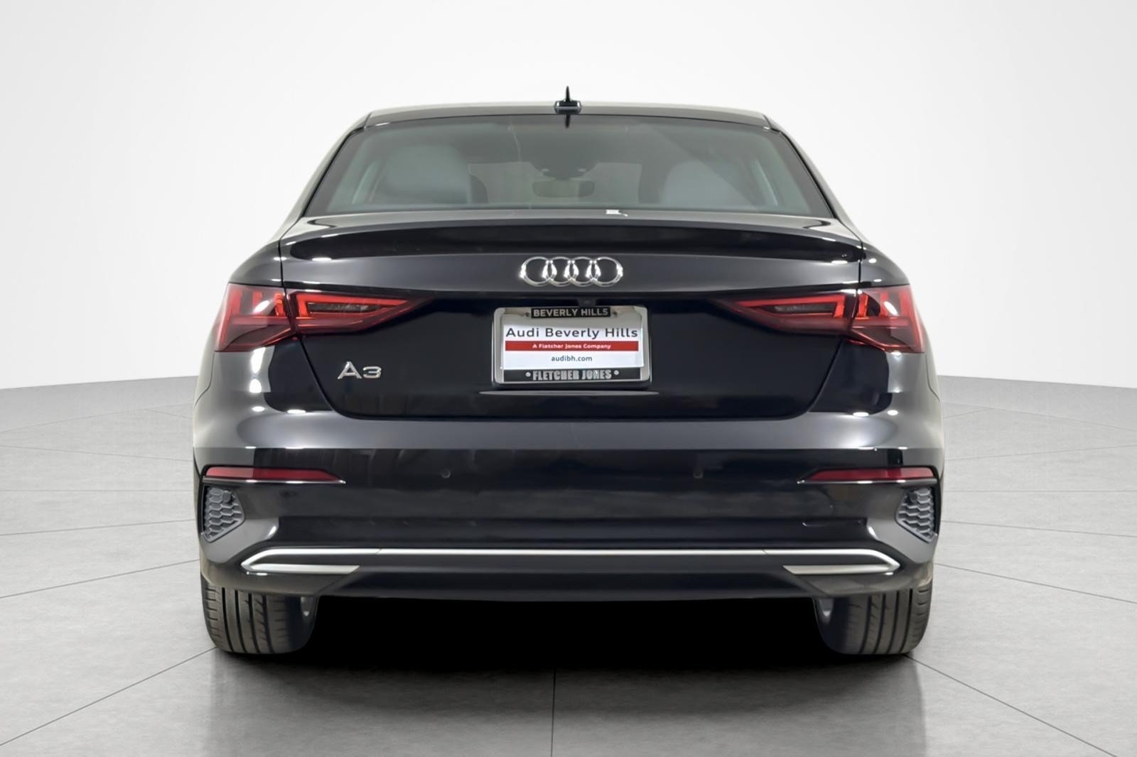 Used 2023 Audi A3 2.0T Premium w/ Convenience Package FWD image 4