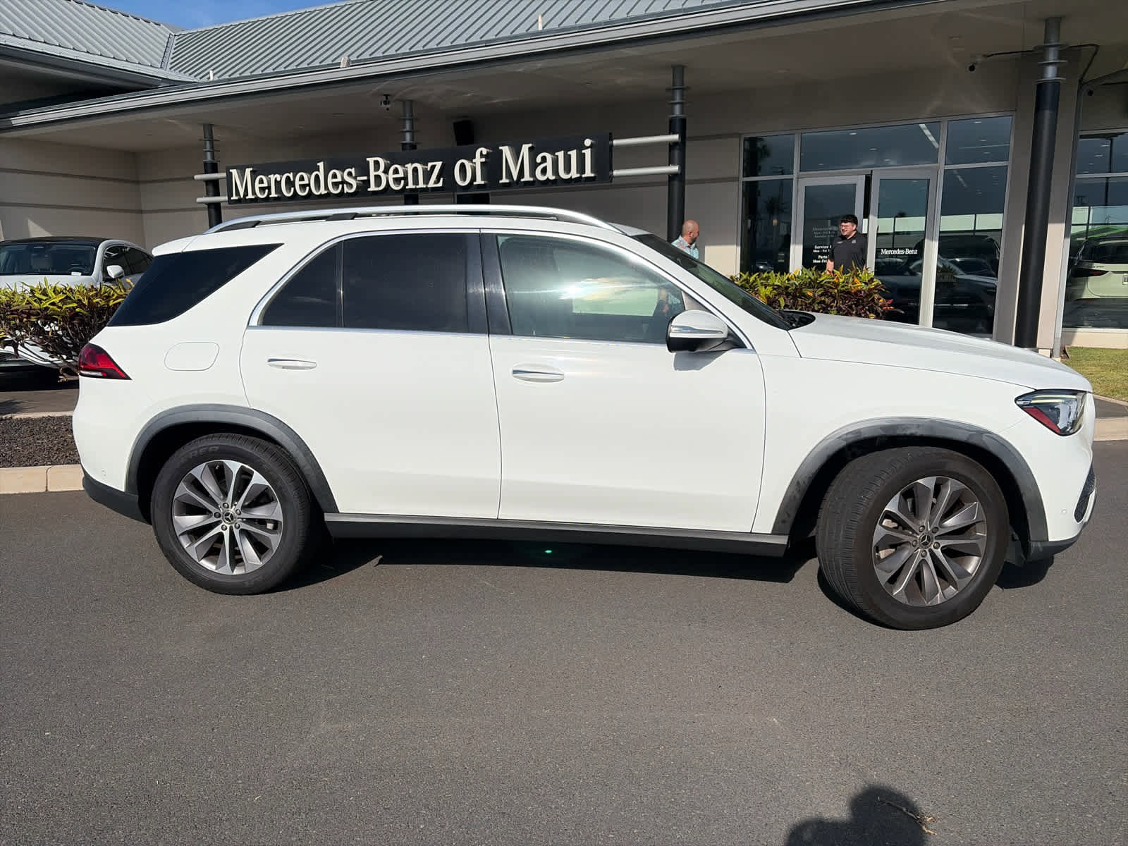 Used 2022 Mercedes-Benz GLE 350 4MATIC image 2