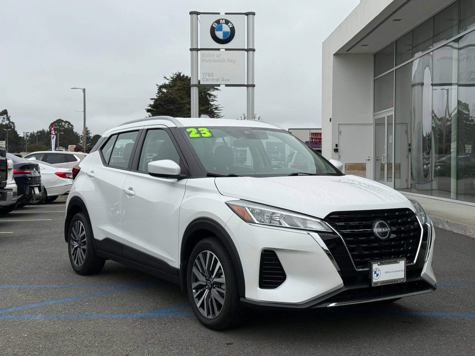 Used 2023 Nissan Kicks SV