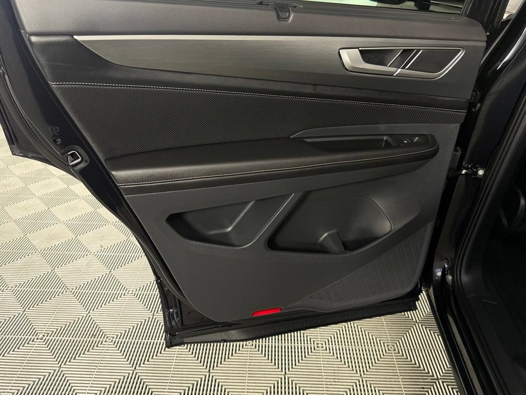 Used 2026 Volkswagen Atlas Cross Sport SE FWD image 23