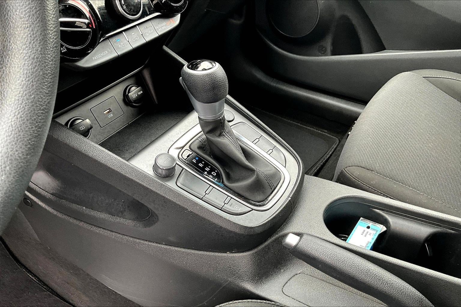 Used 2022 Hyundai Kona SEL image 18