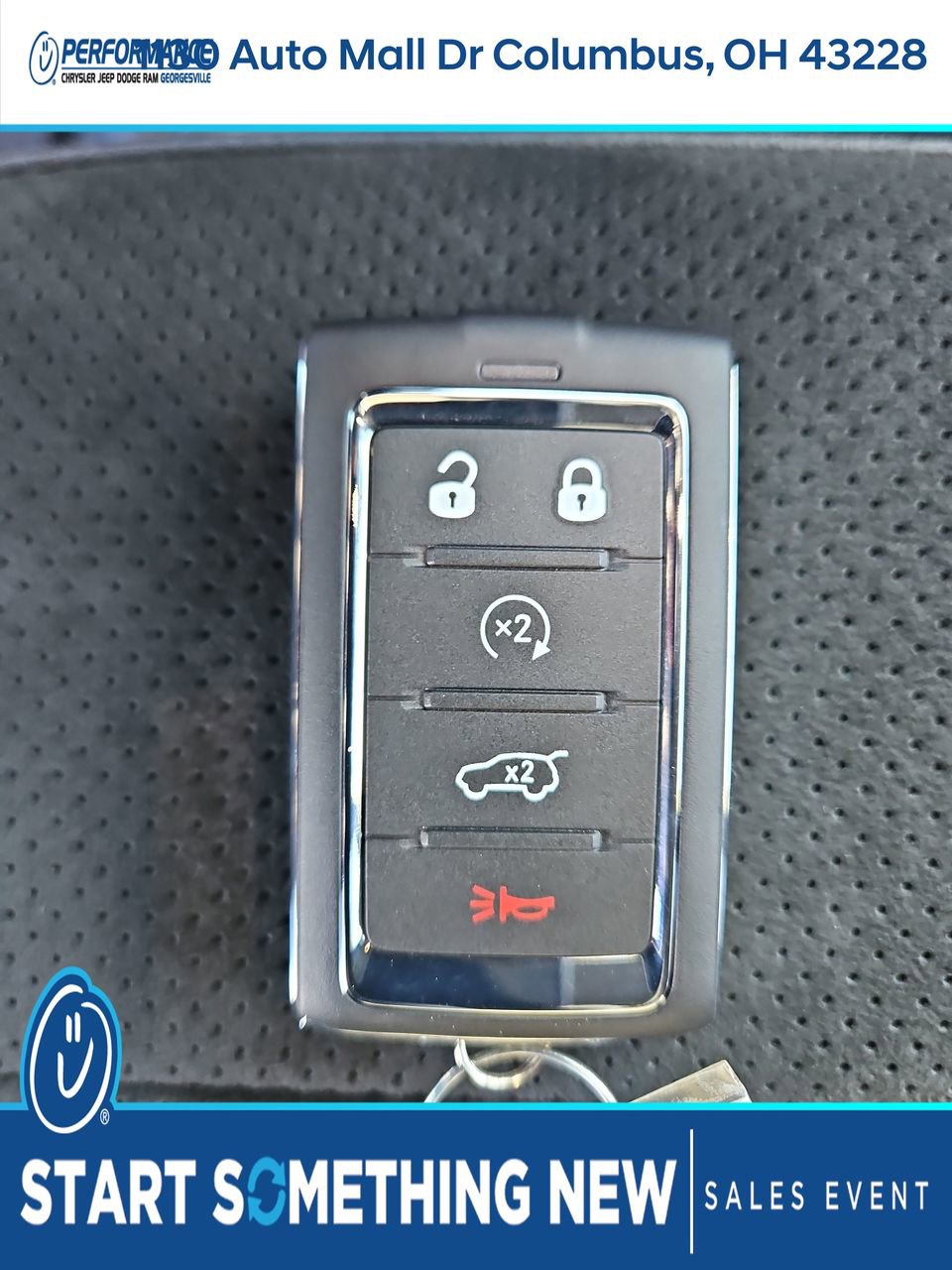 New 2025 Jeep Grand Cherokee Altitude image 32