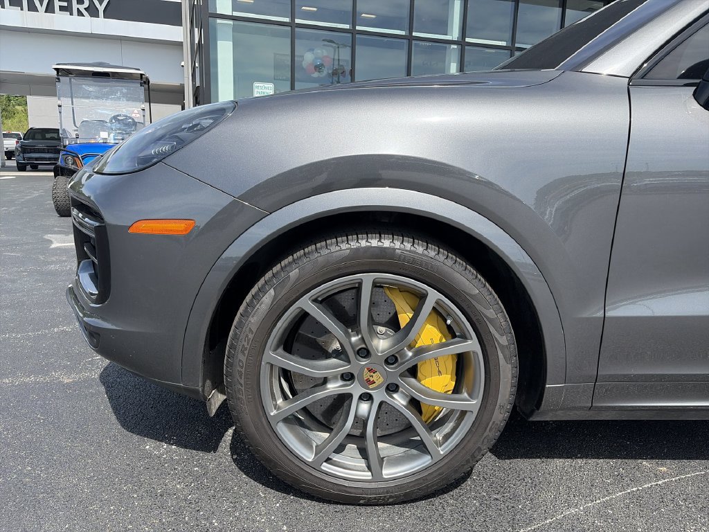 Used 2021 Porsche Cayenne Turbo S AWD/4WD image 16