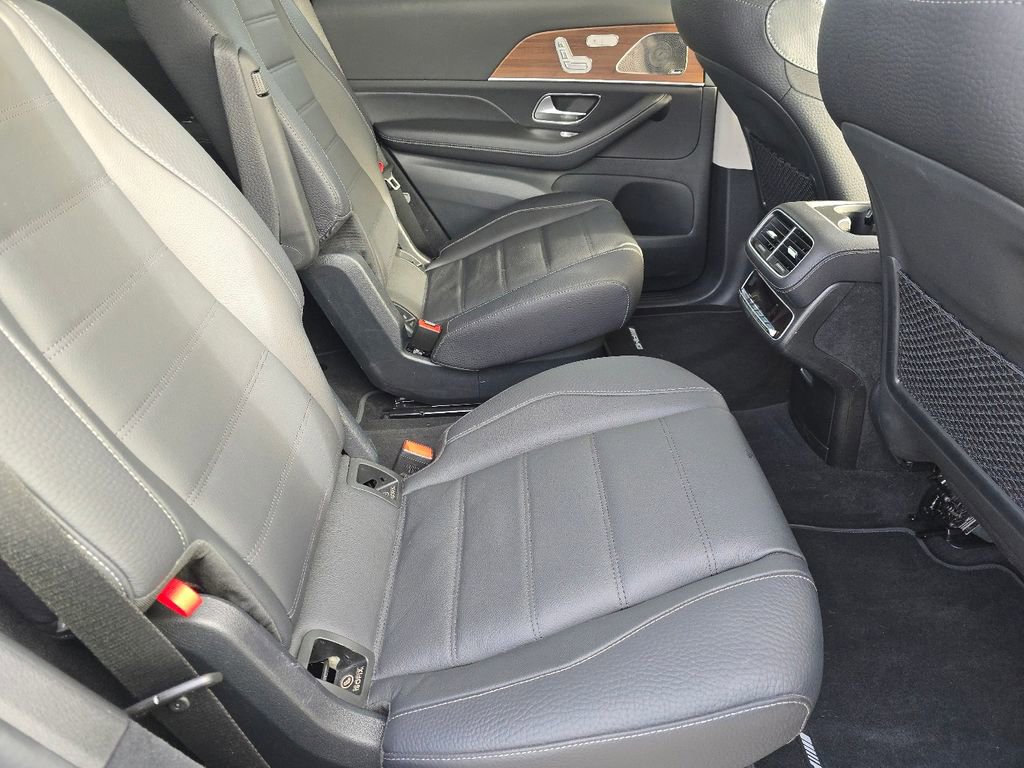 Certified 2026 Mercedes-Benz GLS 450 4MATIC image 22