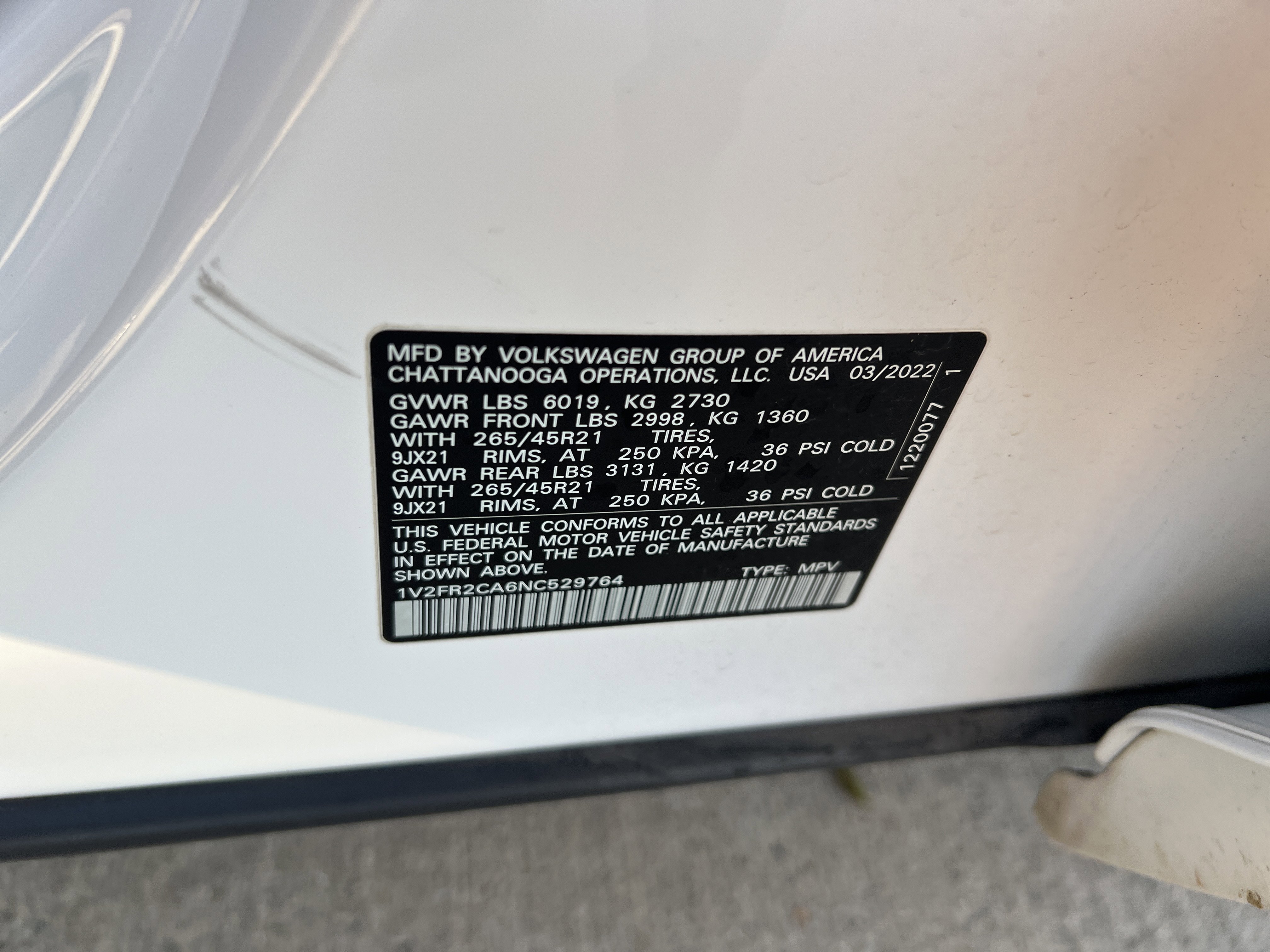 Used 2022 Volkswagen Atlas SEL Premium image 34