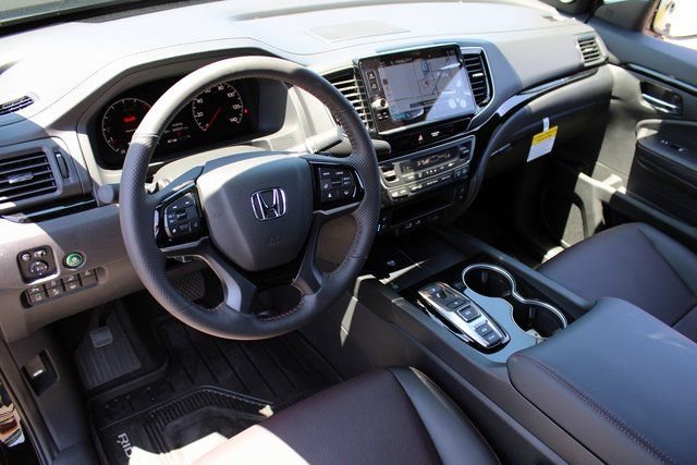 New 2026 Honda Ridgeline Black Edition image 2