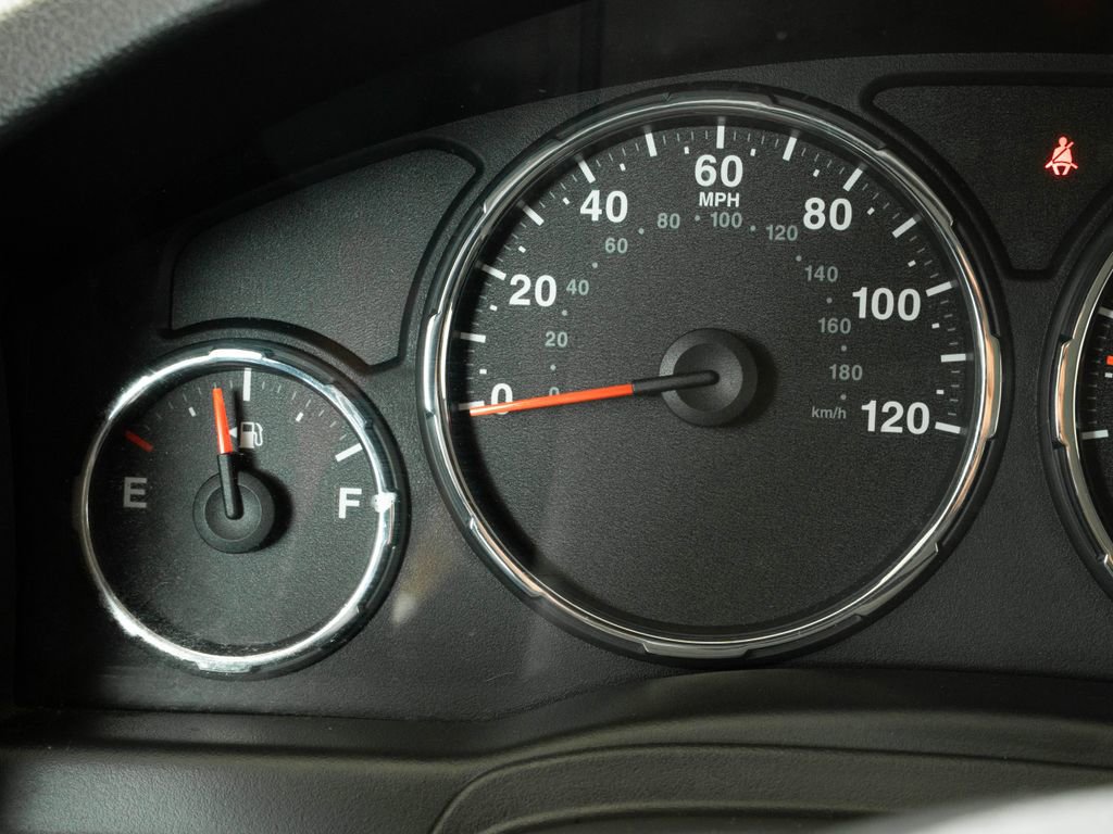 Used 2012 Jeep Liberty Sport RWD image 28