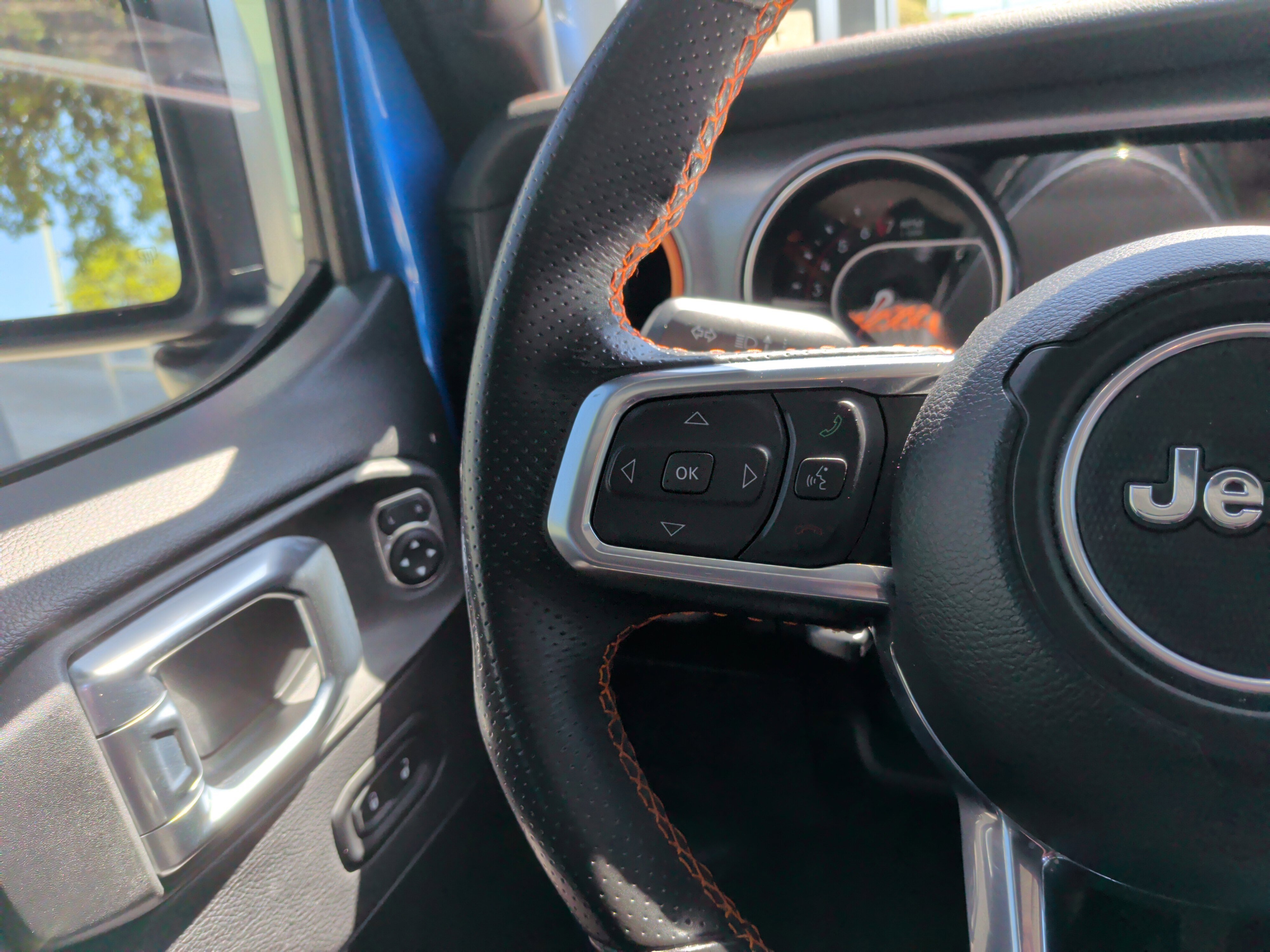 Used 2022 Jeep Gladiator Mojave image 17