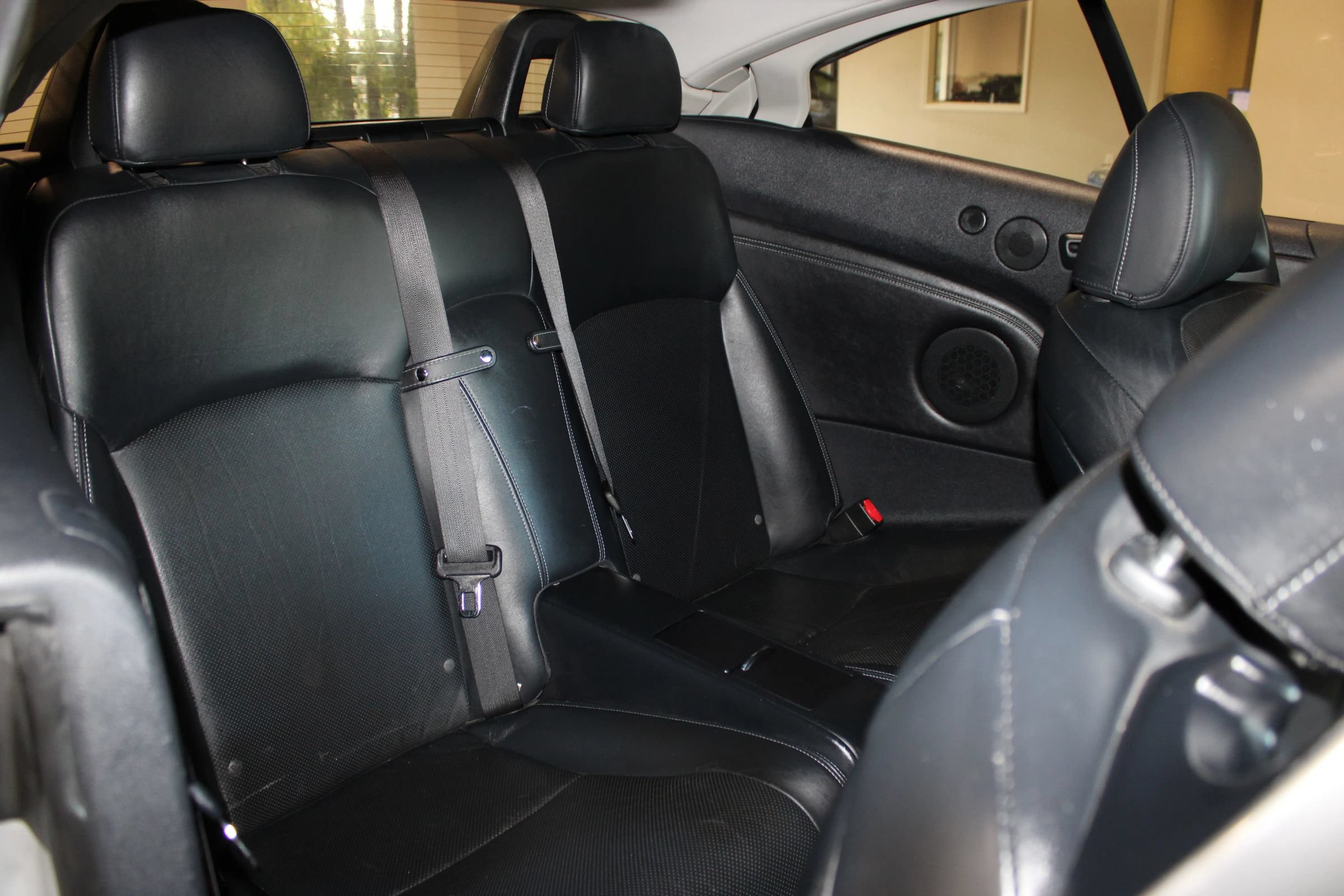 Used 2010 Lexus IS 350C w/ Luxury Pkg RWD image 30