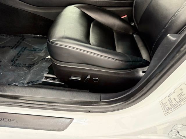 Used 2022 Tesla Model 3 Performance image 14