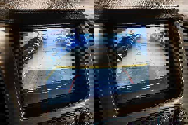 Used 2018 GMC Yukon SLE image 26