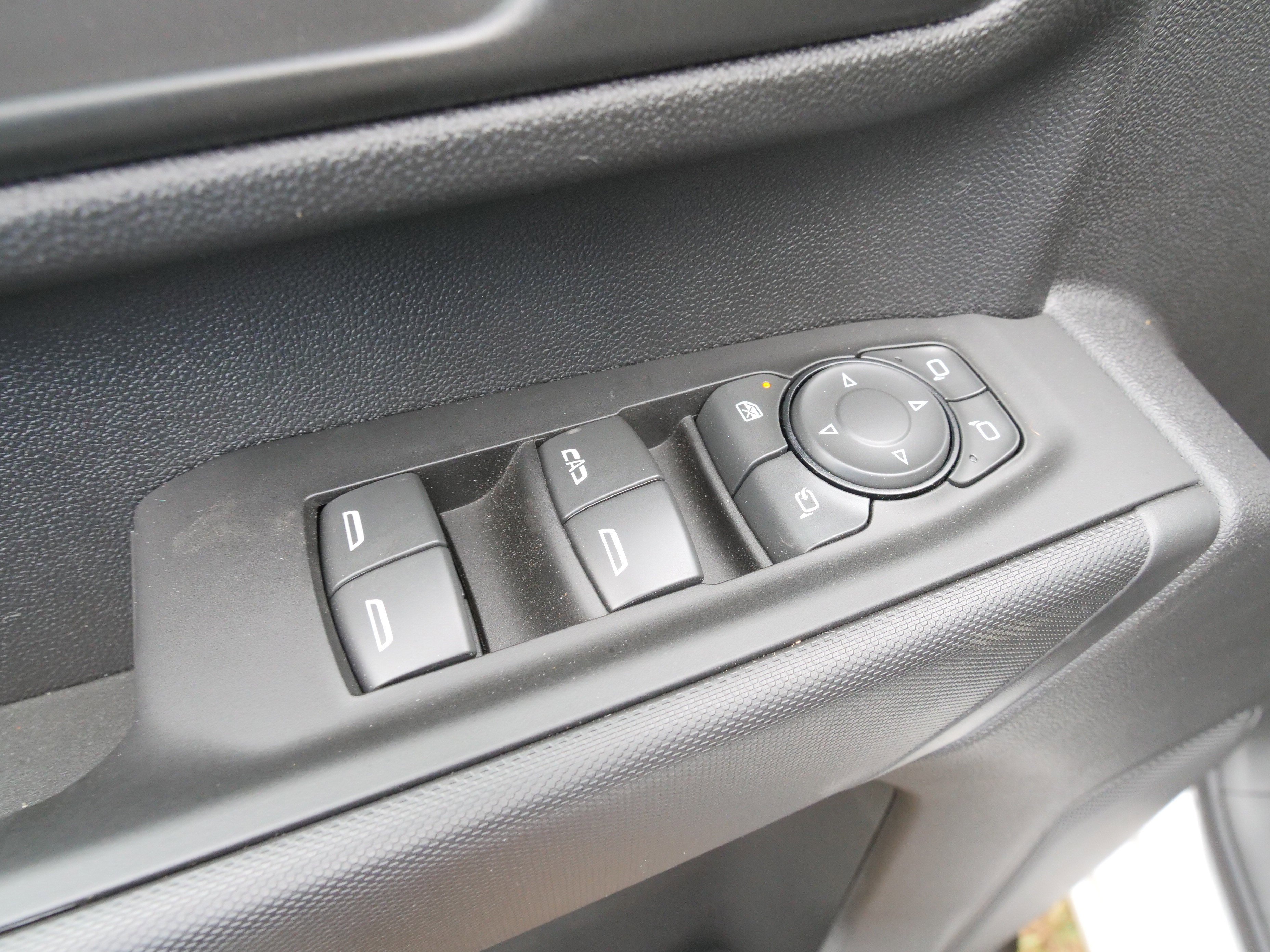 New 2025 Chevrolet Silverado 2500 Custom w/ Custom Value Package image 18