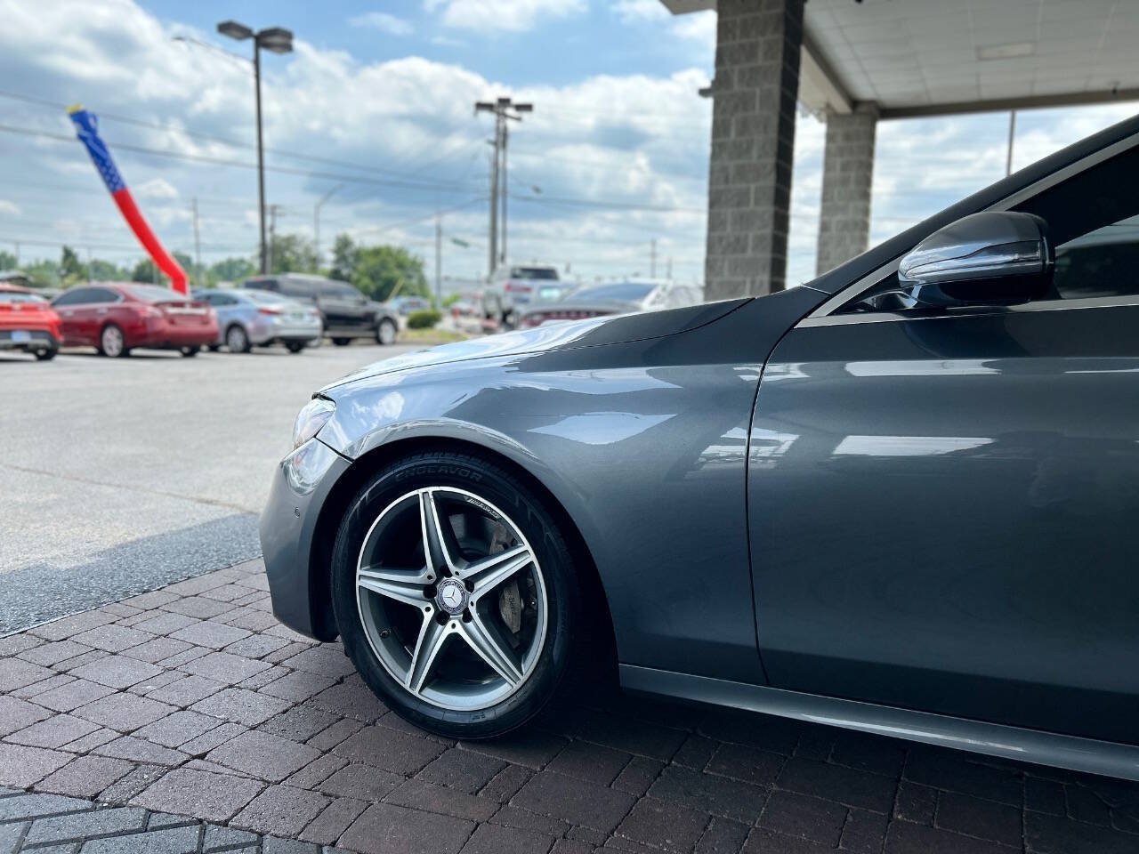 Used 2017 Mercedes-Benz E 300 4MATIC image 8