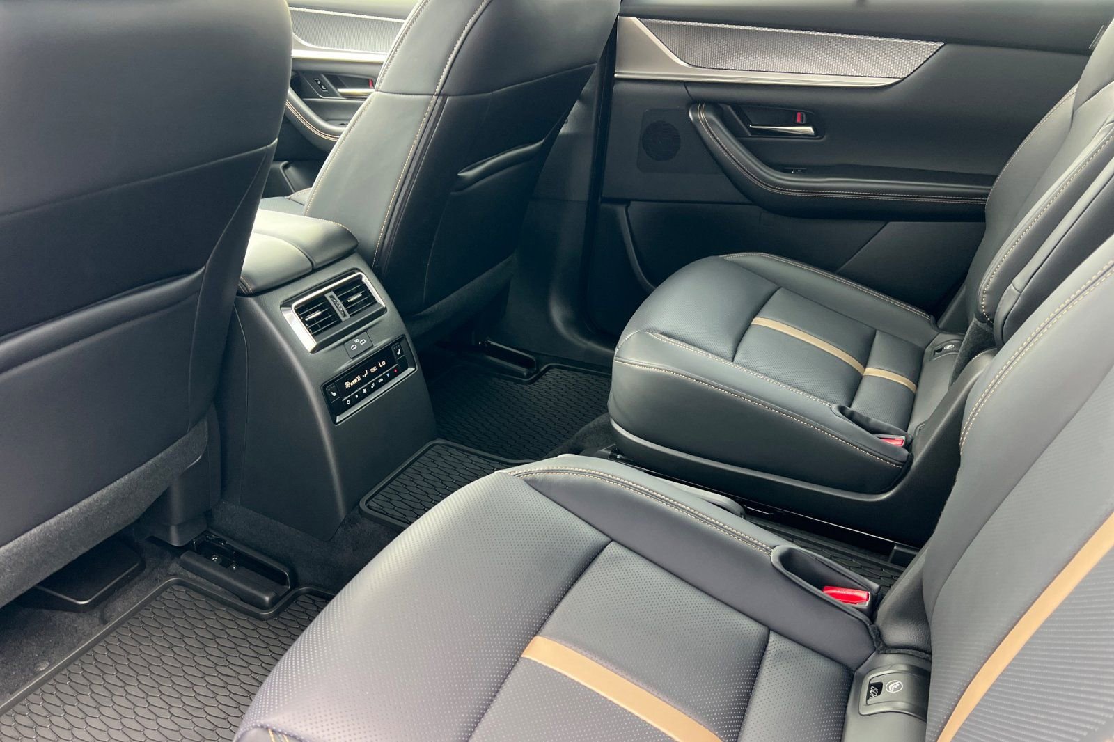 New 2026 MAZDA CX-90 3.3 Turbo w/ Premium Plus Pkg image 9