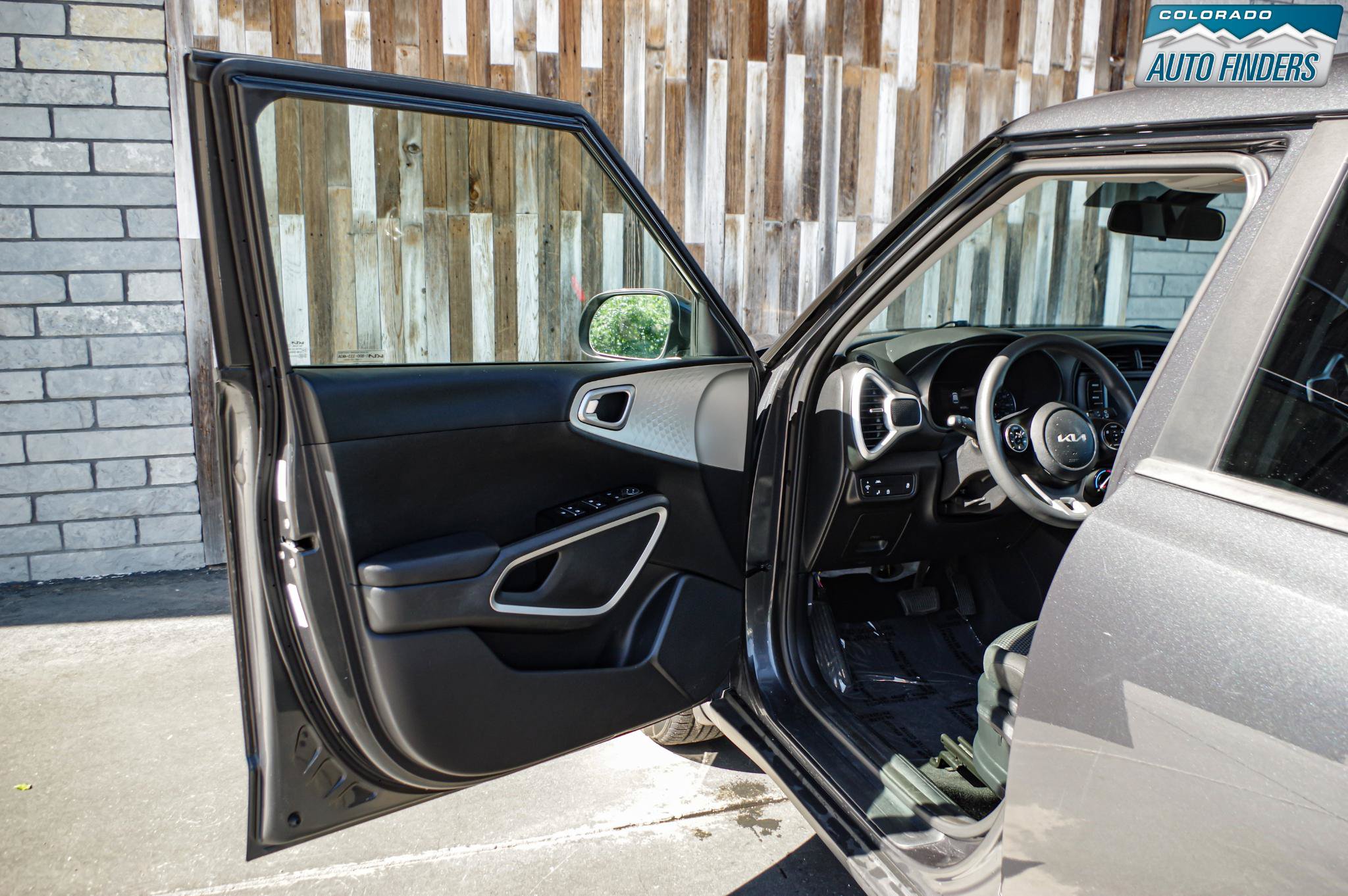 Used 2022 Kia Soul LX w/ Technology Package FWD image 10