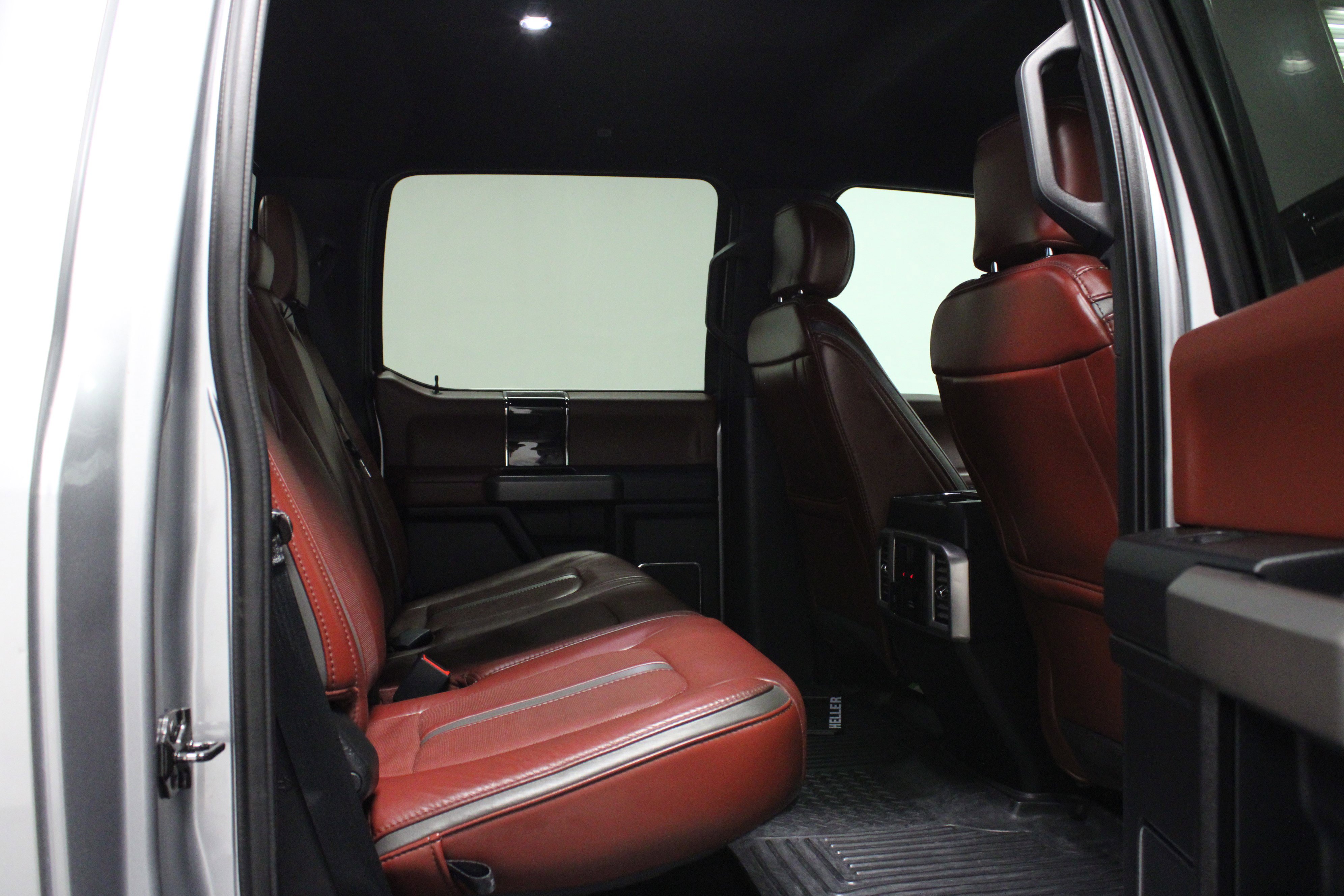 Used 2020 Ford F450 Platinum w/ FX4 Off-Road Package AWD/4WD image 15