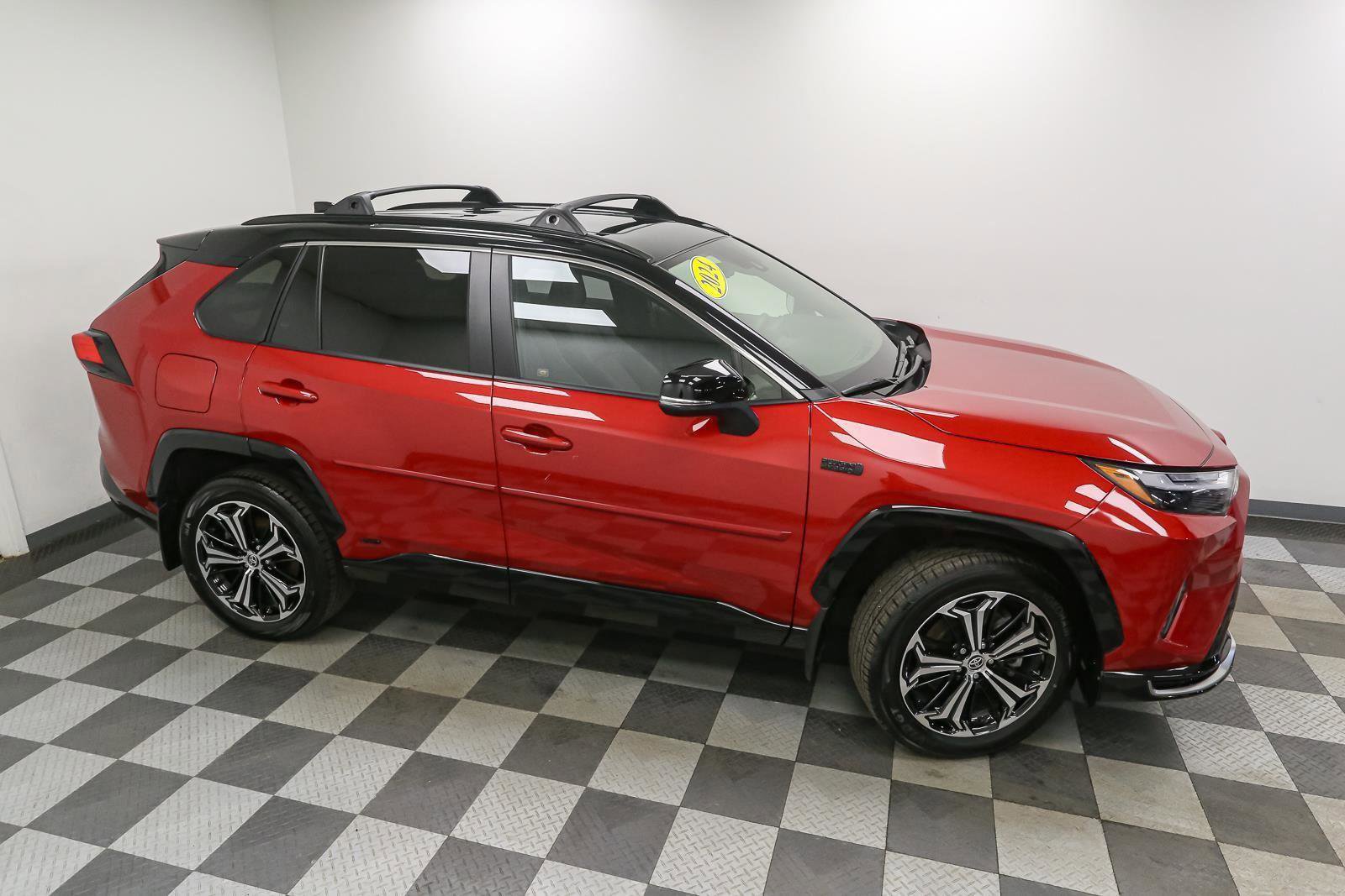 Used 2024 Toyota RAV4 XSE w/ Weather Package image 5