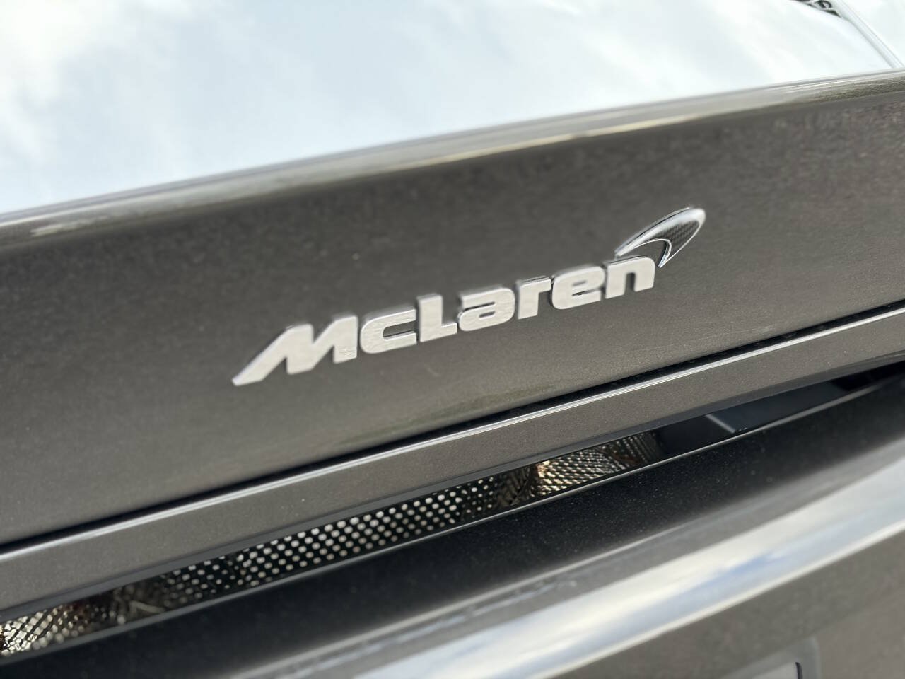 Used 2017 McLaren 570S RWD image 18