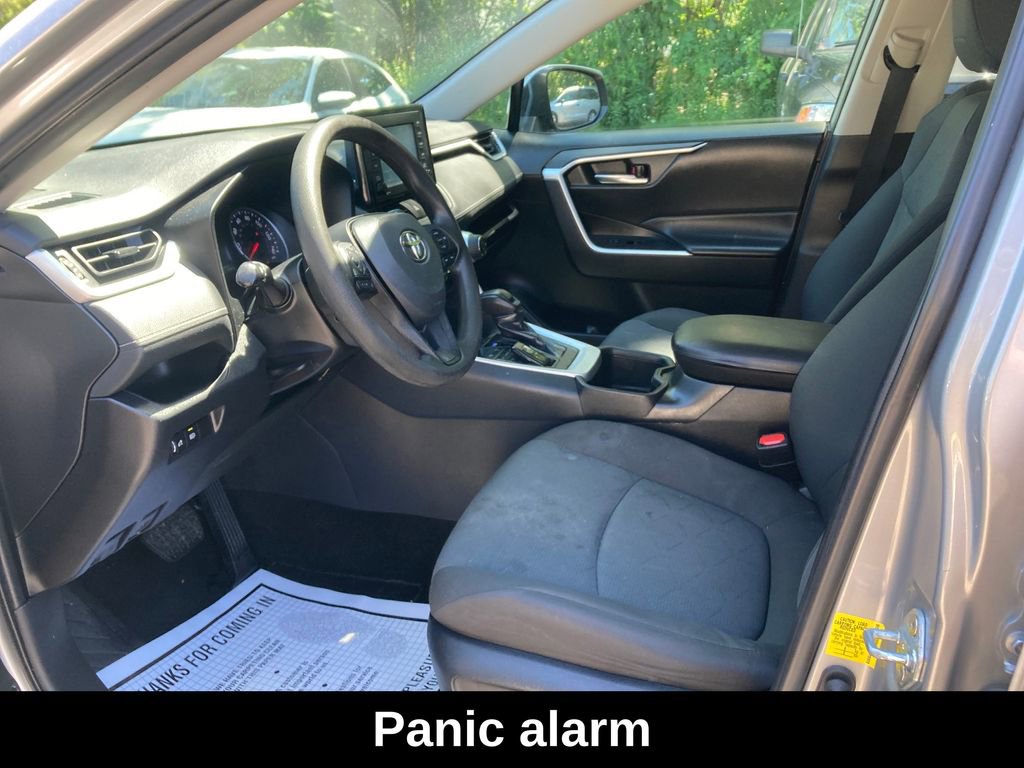 Used 2022 Toyota RAV4 XLE image 12