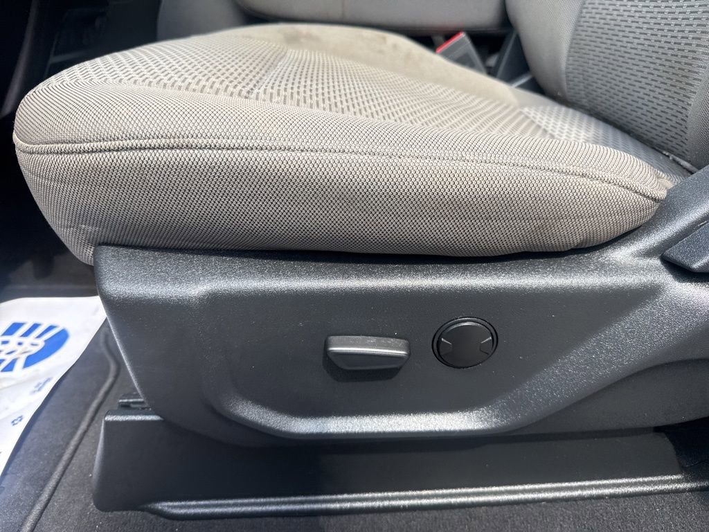 Used 2022 Ford F350 XLT w/ XLT Premium Package AWD/4WD image 13