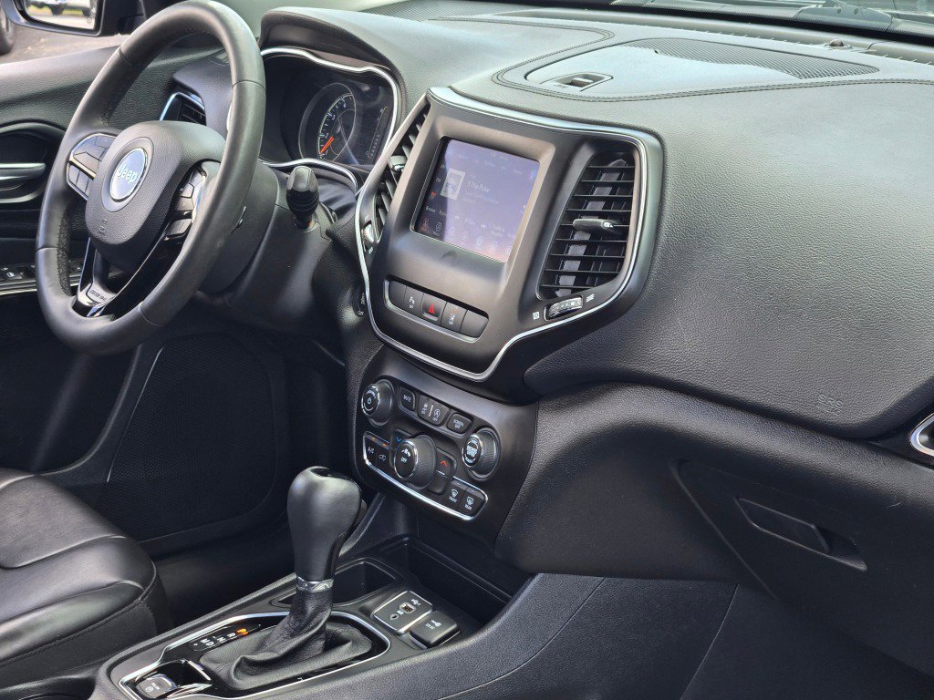 Used 2021 Jeep Cherokee Latitude Plus image 8