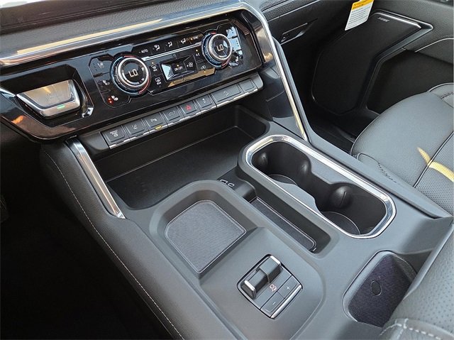 New 2026 GMC Sierra 2500 Denali w/ Denali Reserve Package image 17