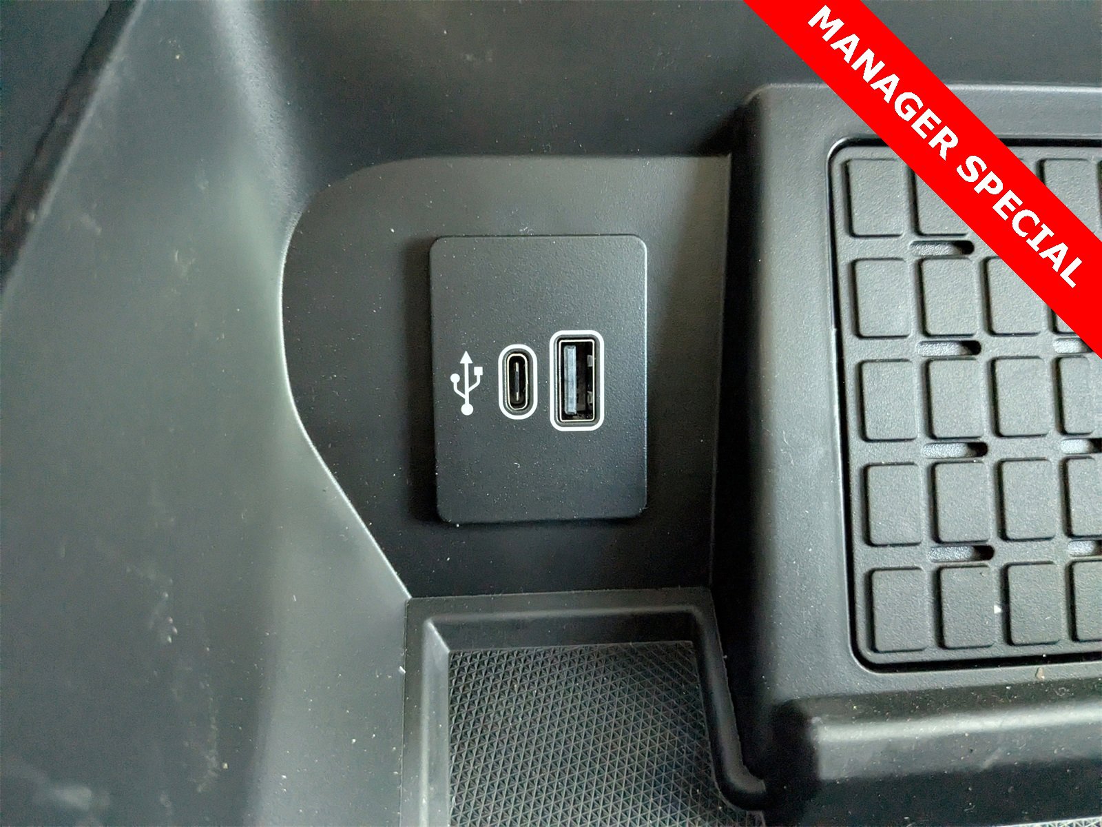 New 2025 Ford F150 XLT w/ Equipment Group 303A High image 14