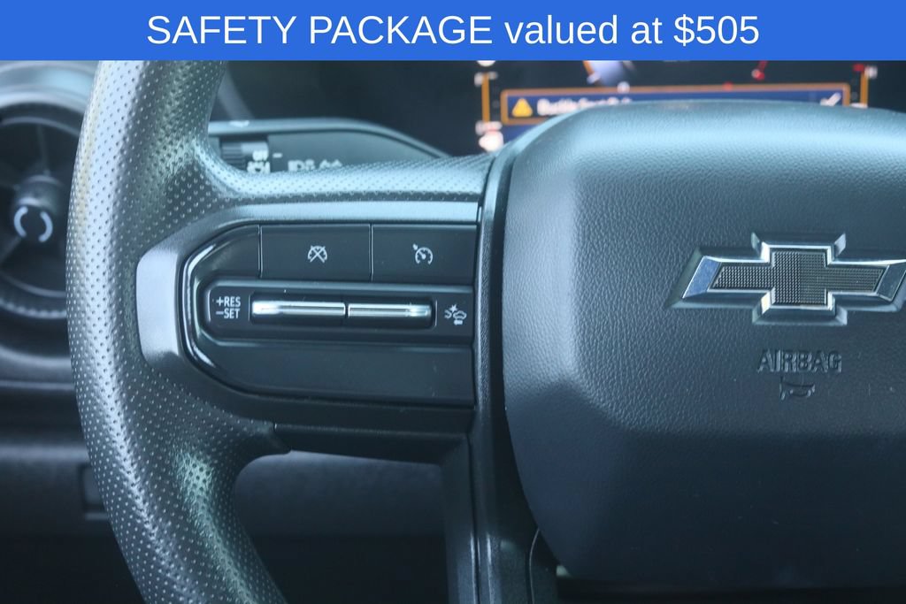 Used 2023 Chevrolet Colorado Trail Boss w/ Technology Package AWD/4WD image 7