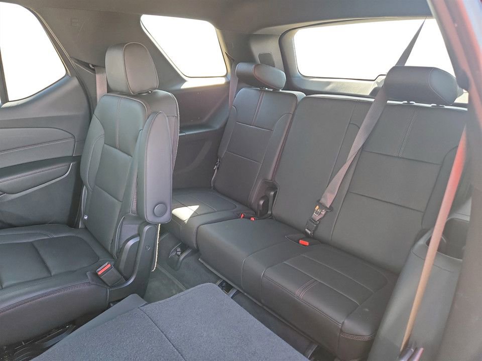 Used 2023 Chevrolet Traverse RS w/ LPO, Floor Liner Package image 31