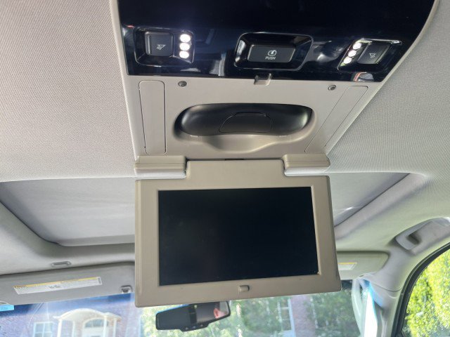 Used 2016 Chevrolet Tahoe LTZ image 22