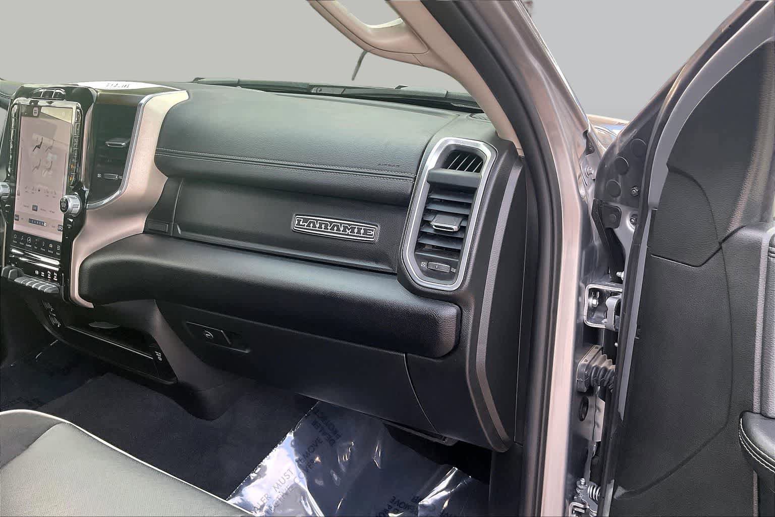Used 2024 RAM 2500 Laramie AWD/4WD image 19