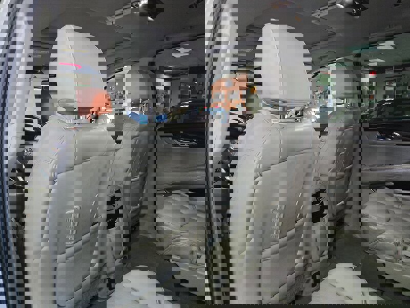 Used 2015 Cadillac Escalade ESV Luxury image 9