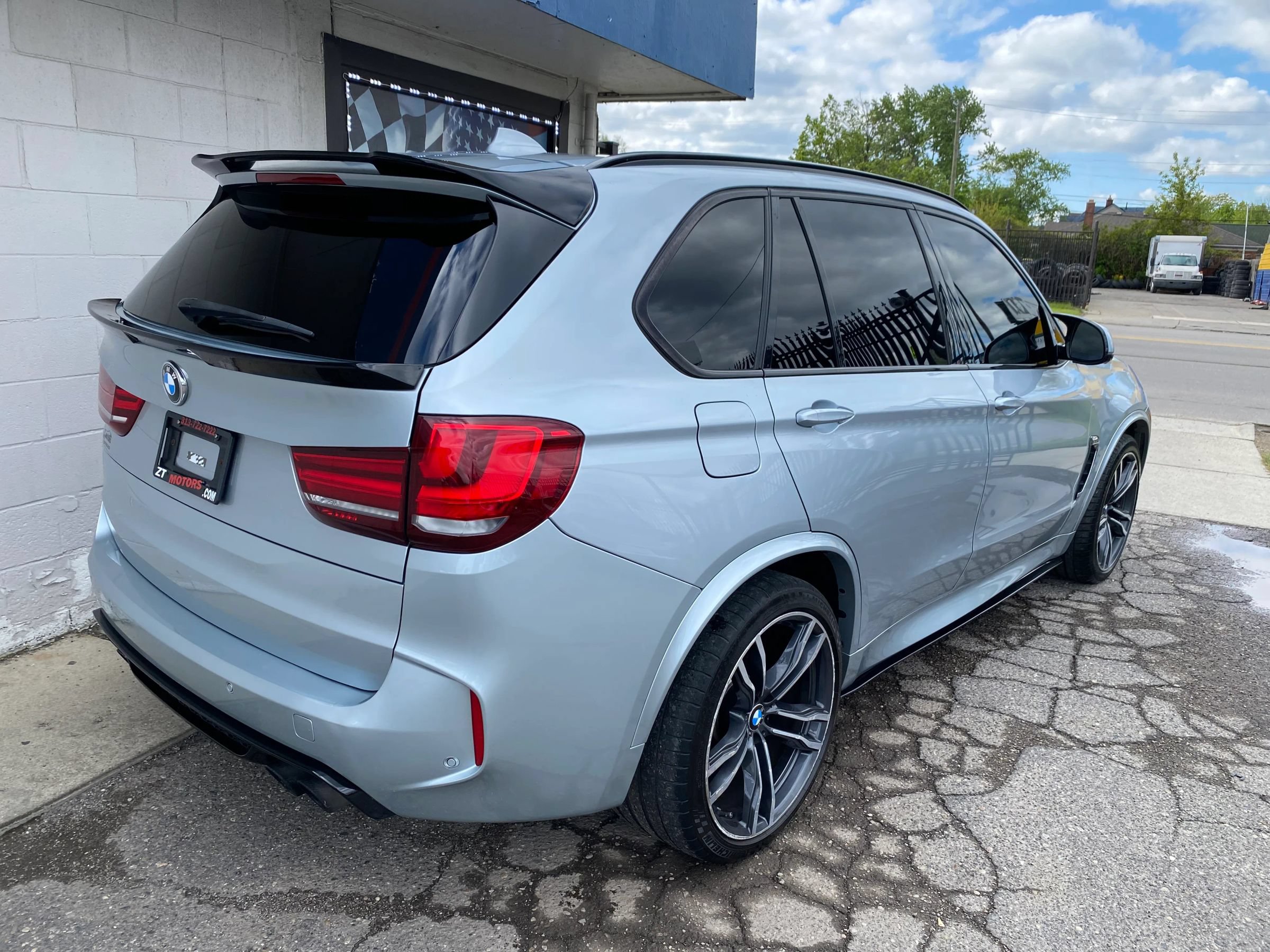 Used 2015 BMW X5 M AWD/4WD image 8
