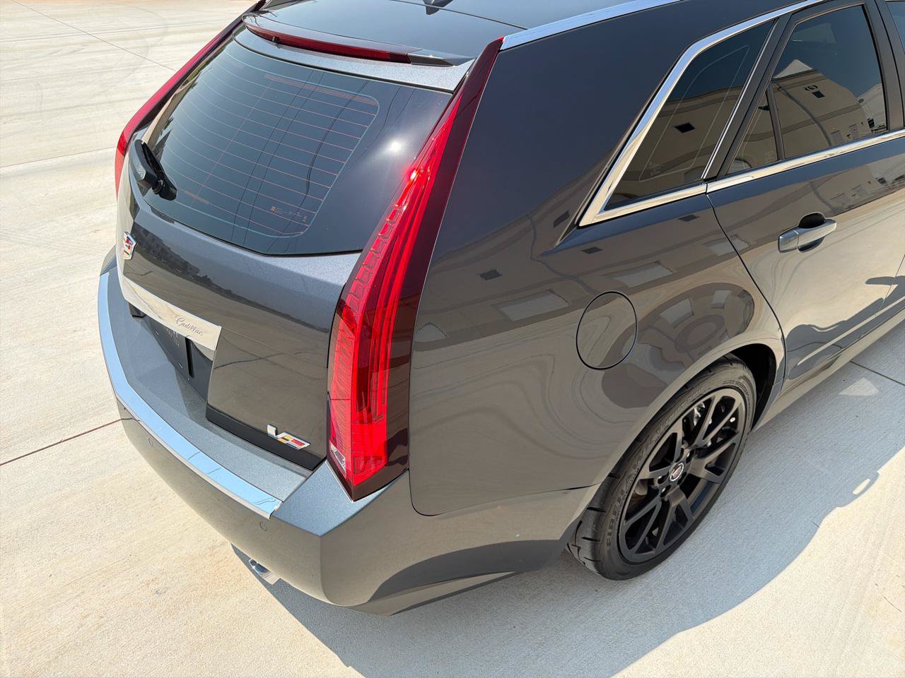 Used 2013 Cadillac CTS V w/ Wood Trim Package RWD image 17