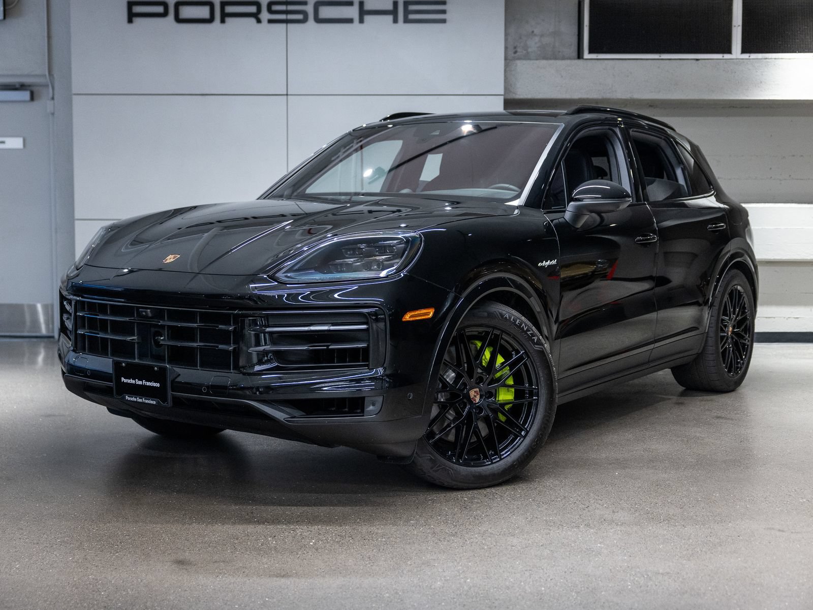 Certified 2026 Porsche Cayenne E-Hybrid AWD/4WD image 1