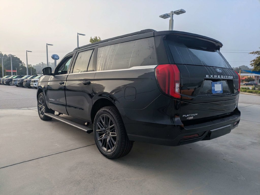 New 2027 Ford Expedition Max Platinum w/ Driver's Package RWD image 6