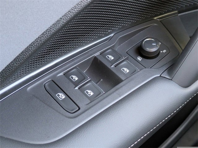 New 2026 Volkswagen Tiguan SE R-Line image 25