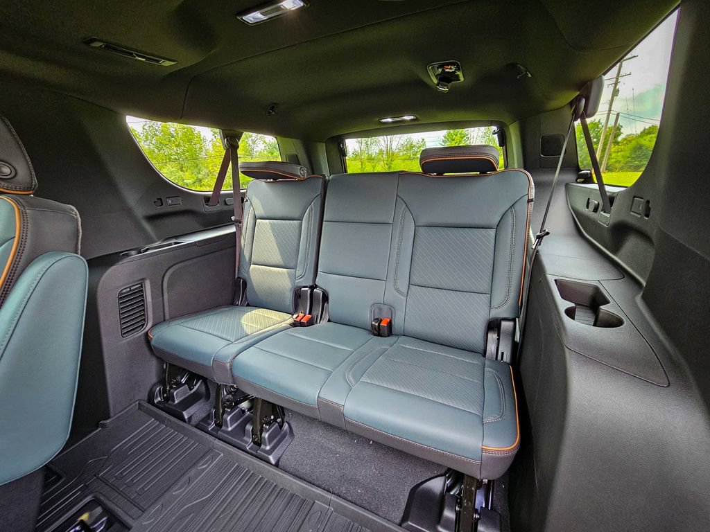 New 2026 GMC Yukon XL AT4 w/ AT4 Premium Plus Package AWD/4WD image 39